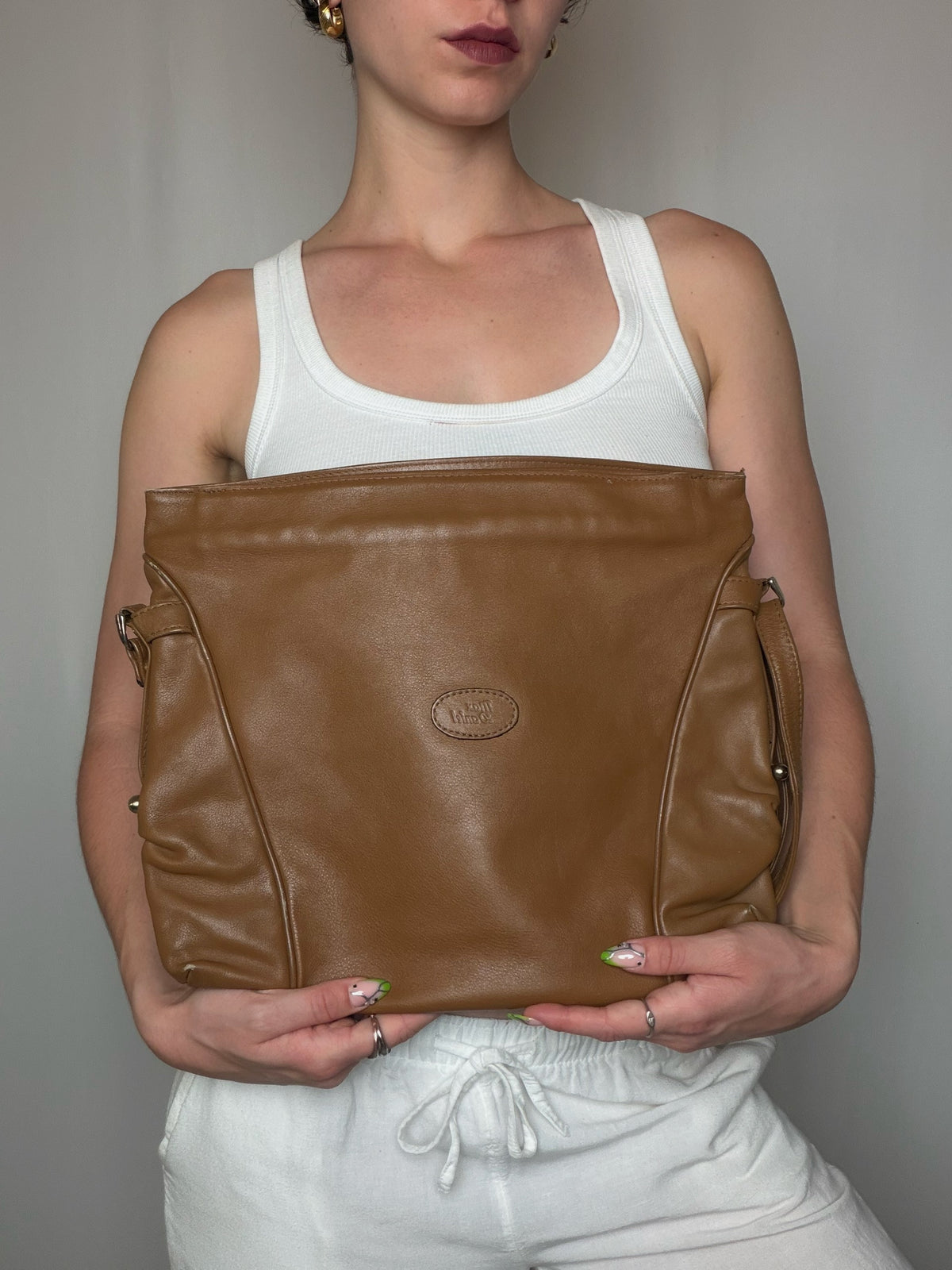 Vintage schwarze Ledertasche mit Schulterriemen