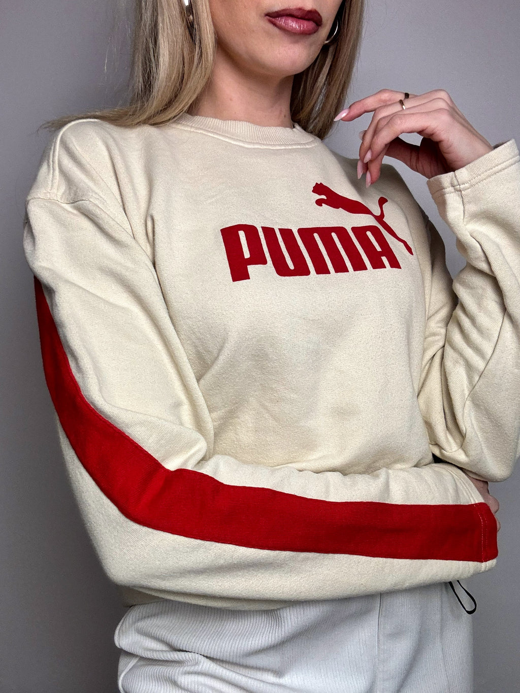 PUMA S Vintage Cream and Red Crew Neck Sweatshirt
