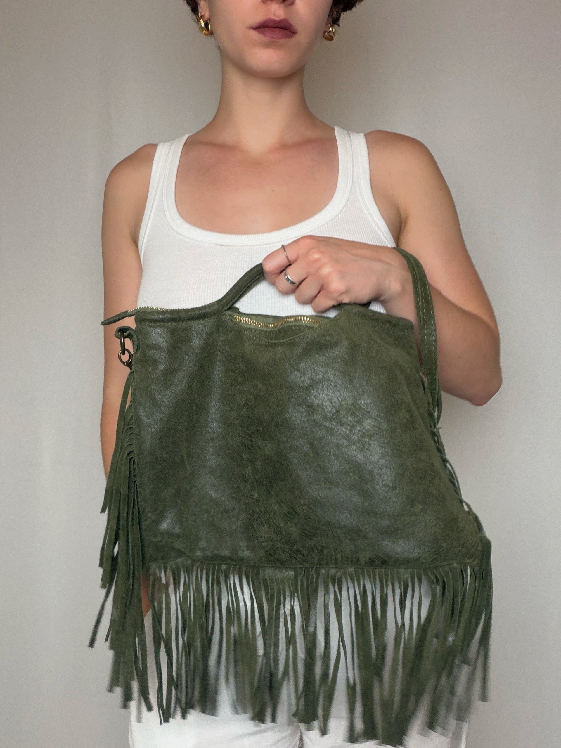 Vintage schwarze Ledertasche mit Schulterriemen
