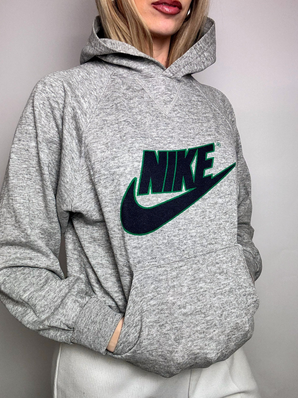 NIKE S Vintage Grauer Hoodie