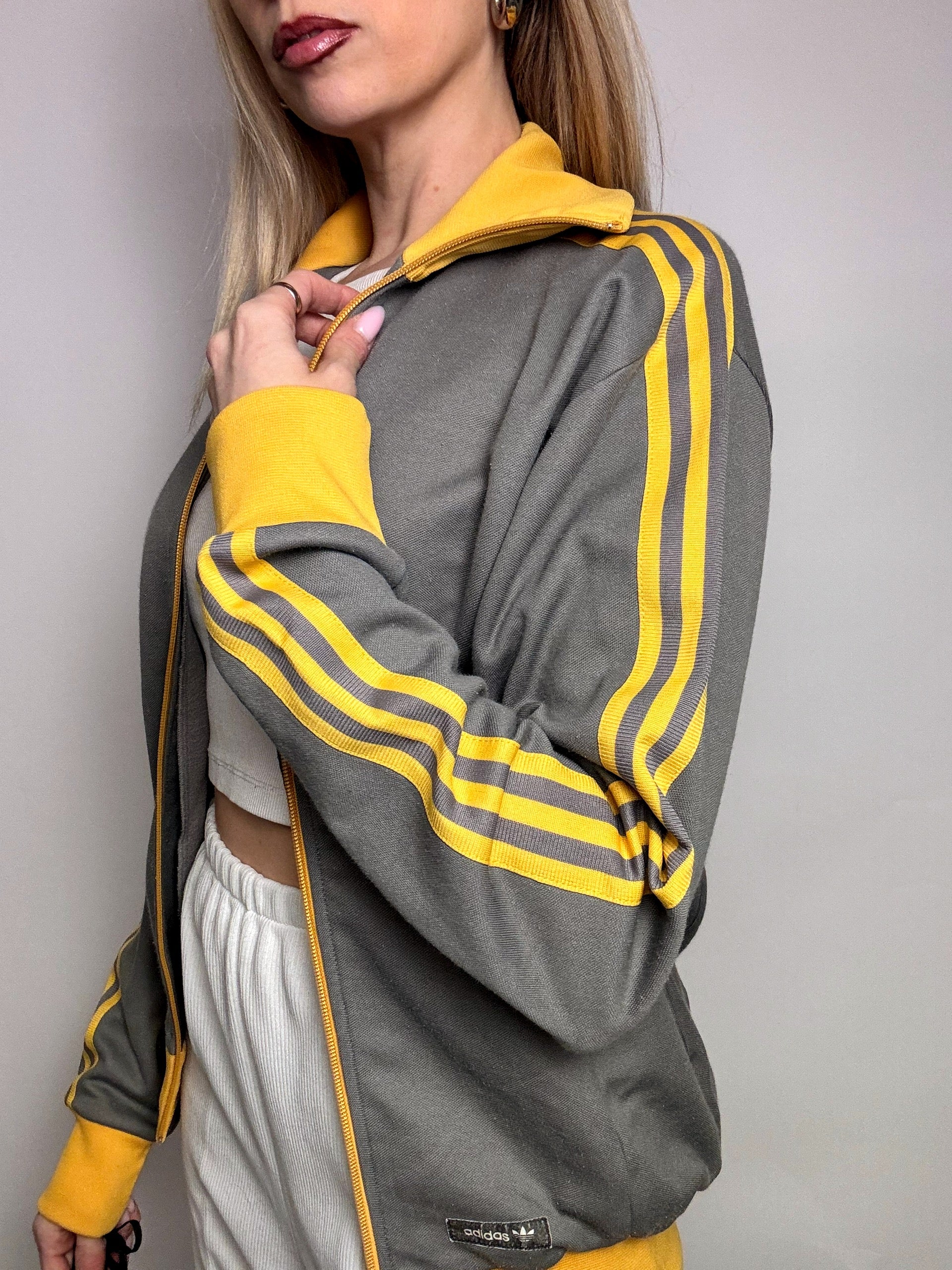 Jacket fittée grise et jaune ADIDAS M vintage