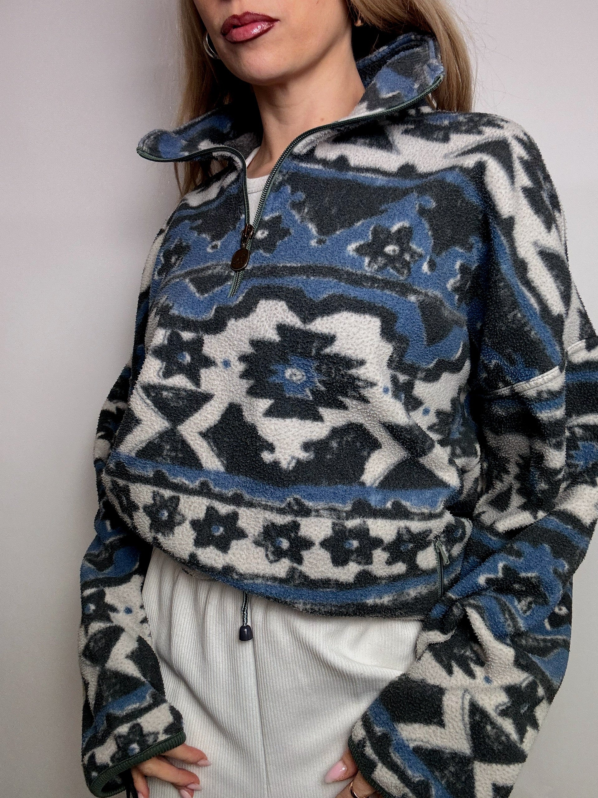 Vintage XL Blue Graphic Thick Fleece