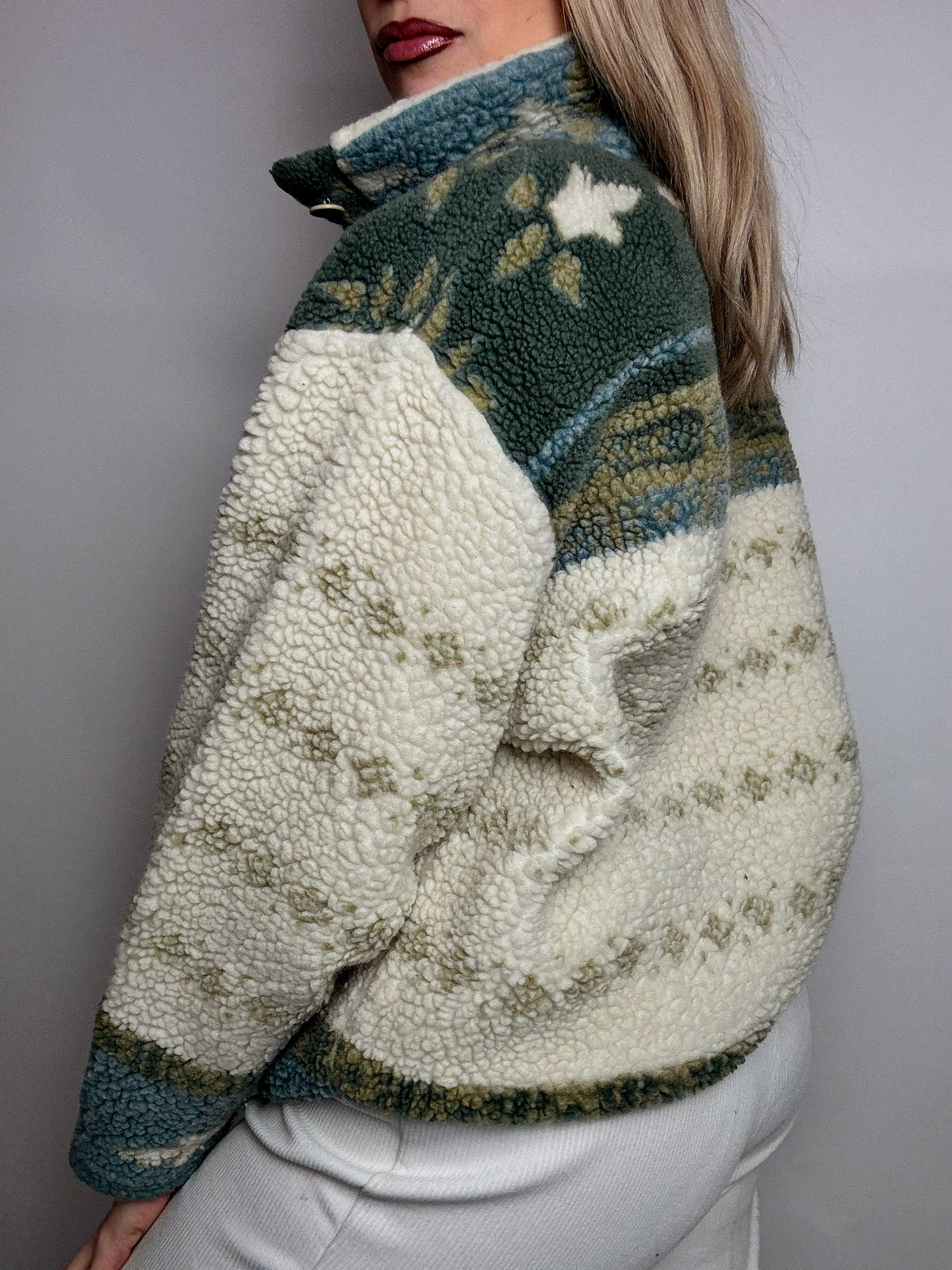 Vintage M beige and green graphic thick fleece