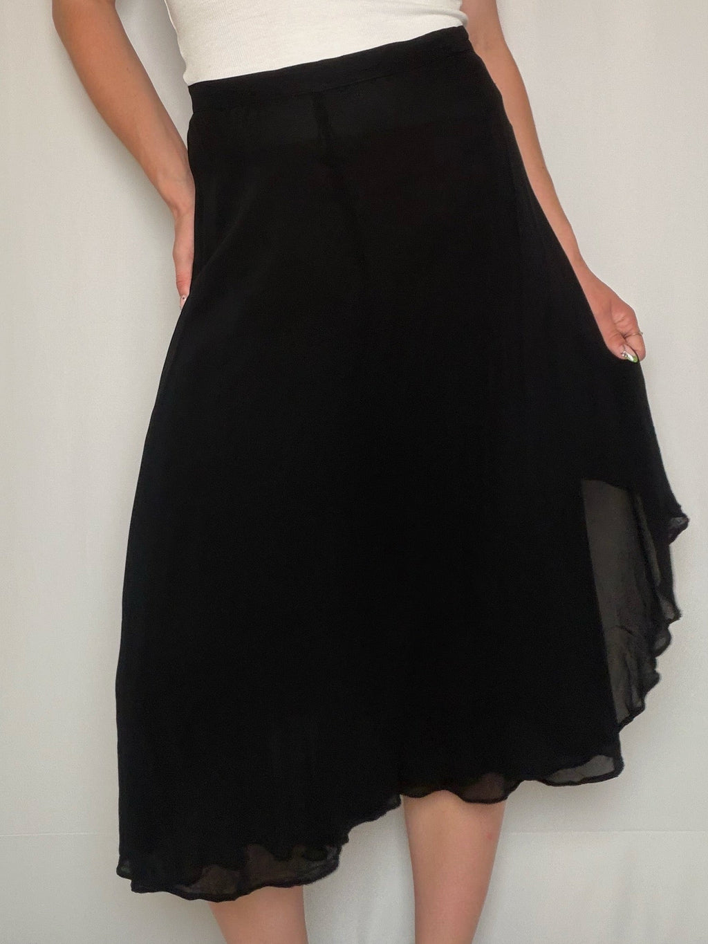 Vintage black leather shoulder bag