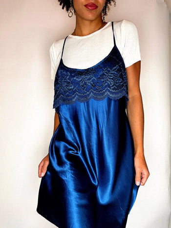 Robe lingerie bleue avec dentelle S/M vintage