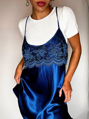 Robe lingerie bleue avec dentelle S/M vintage