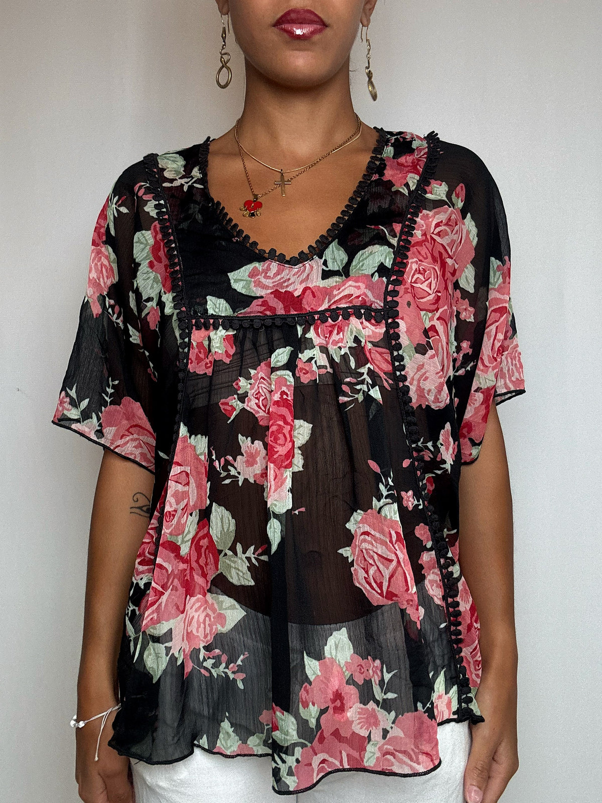 Blouse noire fleuri S vintage