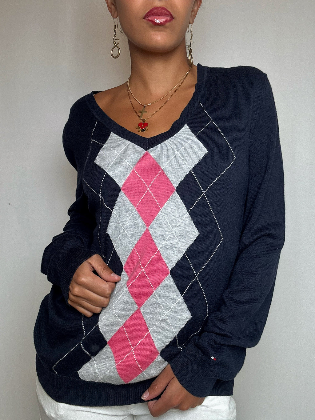 Pull bleu à losanges roses Tommy Hilfiger L vintage