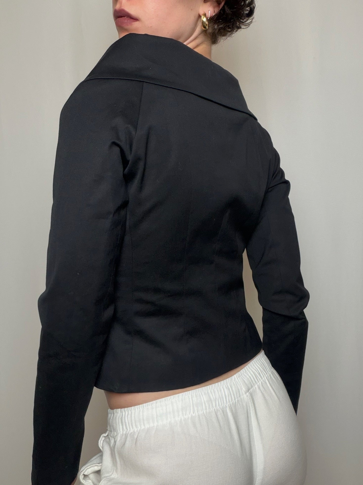 Vintage black leather shoulder bag