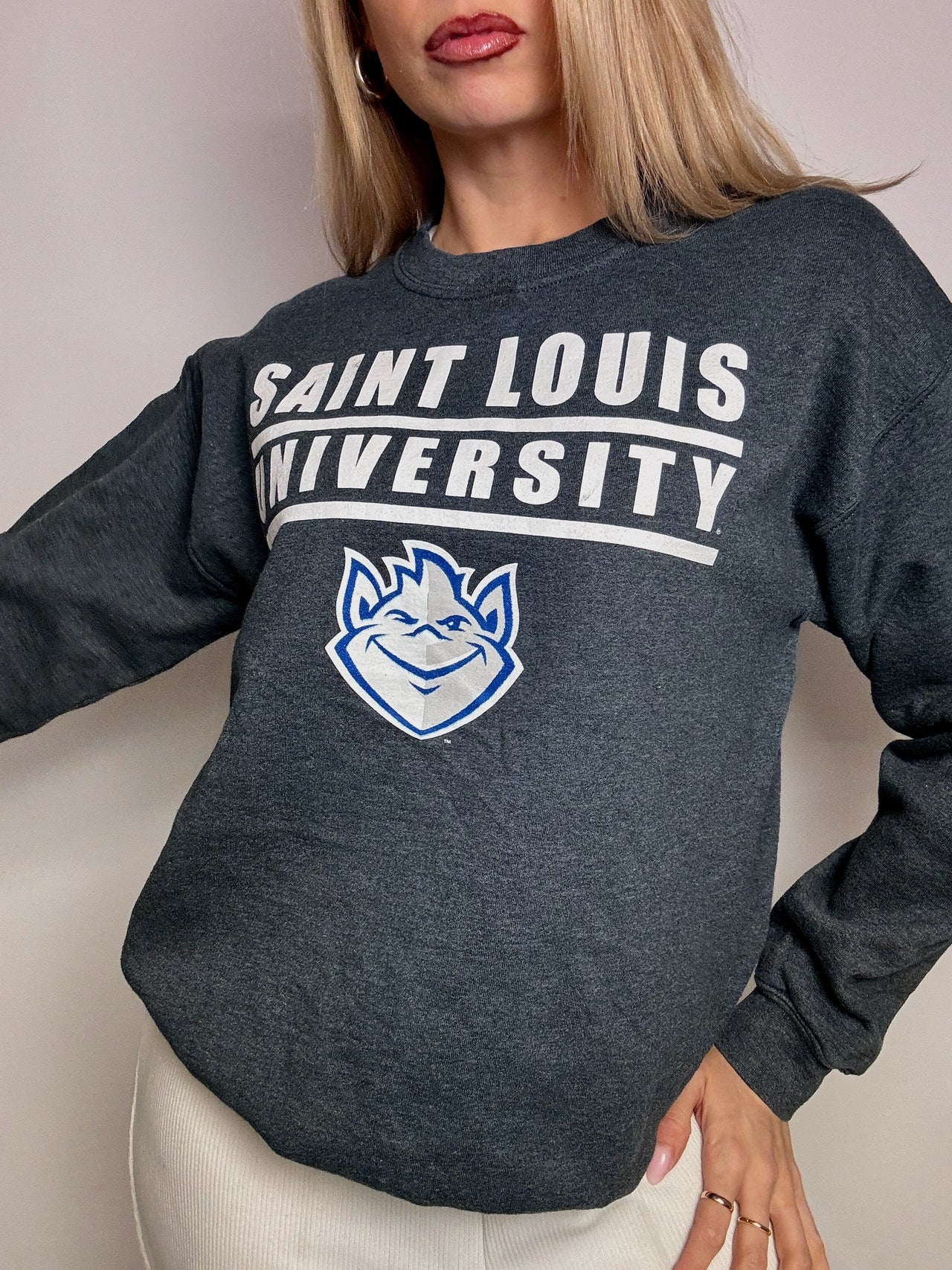 GILDAN x SAINT LOUIS M Vintage-Sweatshirt mit Rundhalsausschnitt