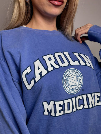 Sweat col rond bleu ciel CAROLINA MEDICINE M vintage