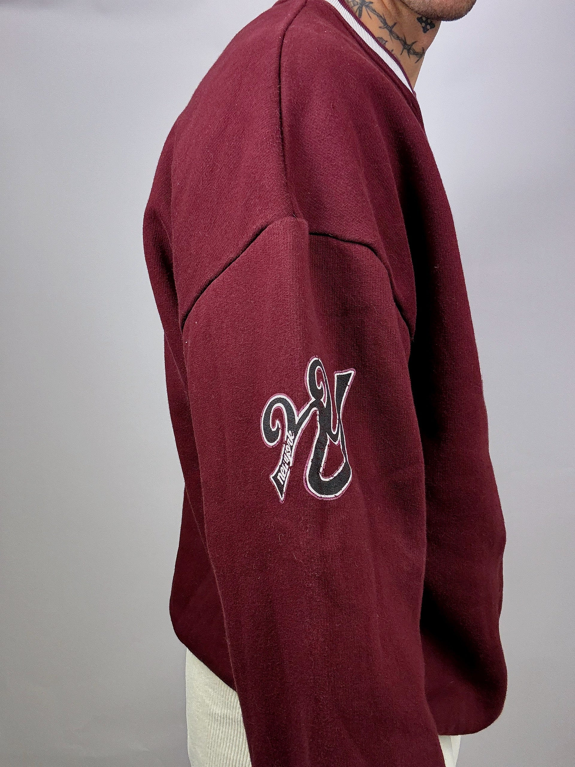 Manhattan L/XL Vintage Burgunder Sweatshirt mit V-Ausschnitt
