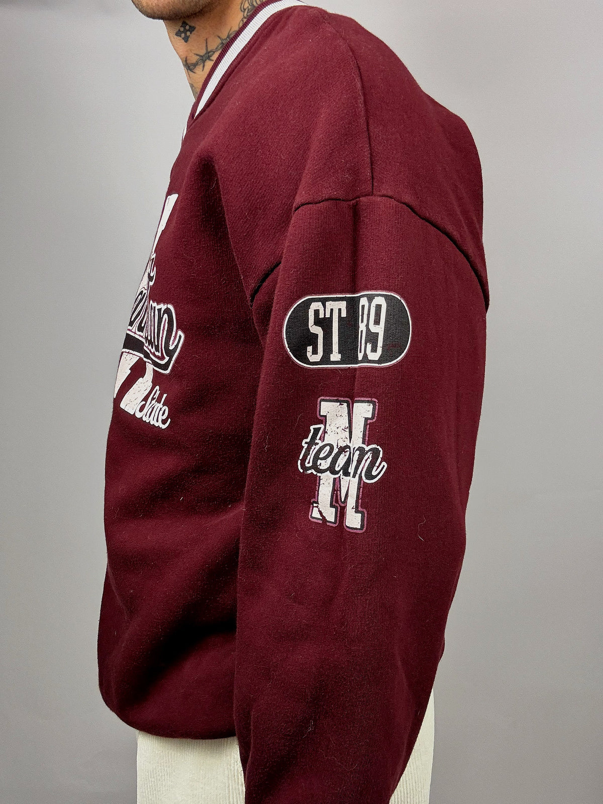 Manhattan L/XL Vintage Burgunder Sweatshirt mit V-Ausschnitt