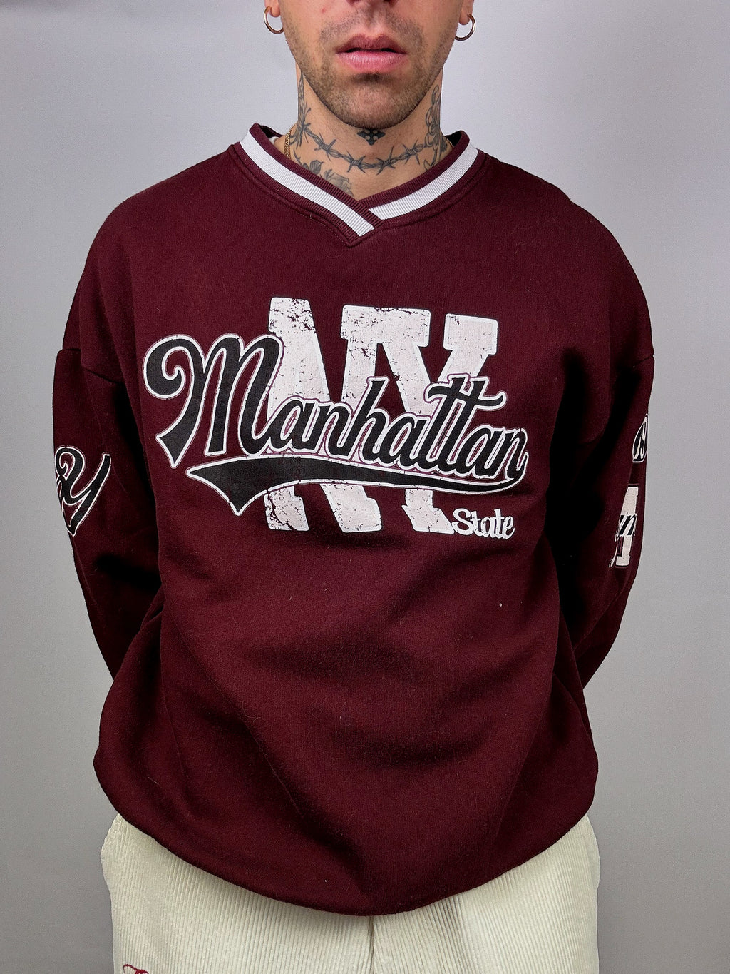 Manhattan L/XL Vintage Burgunder Sweatshirt mit V-Ausschnitt