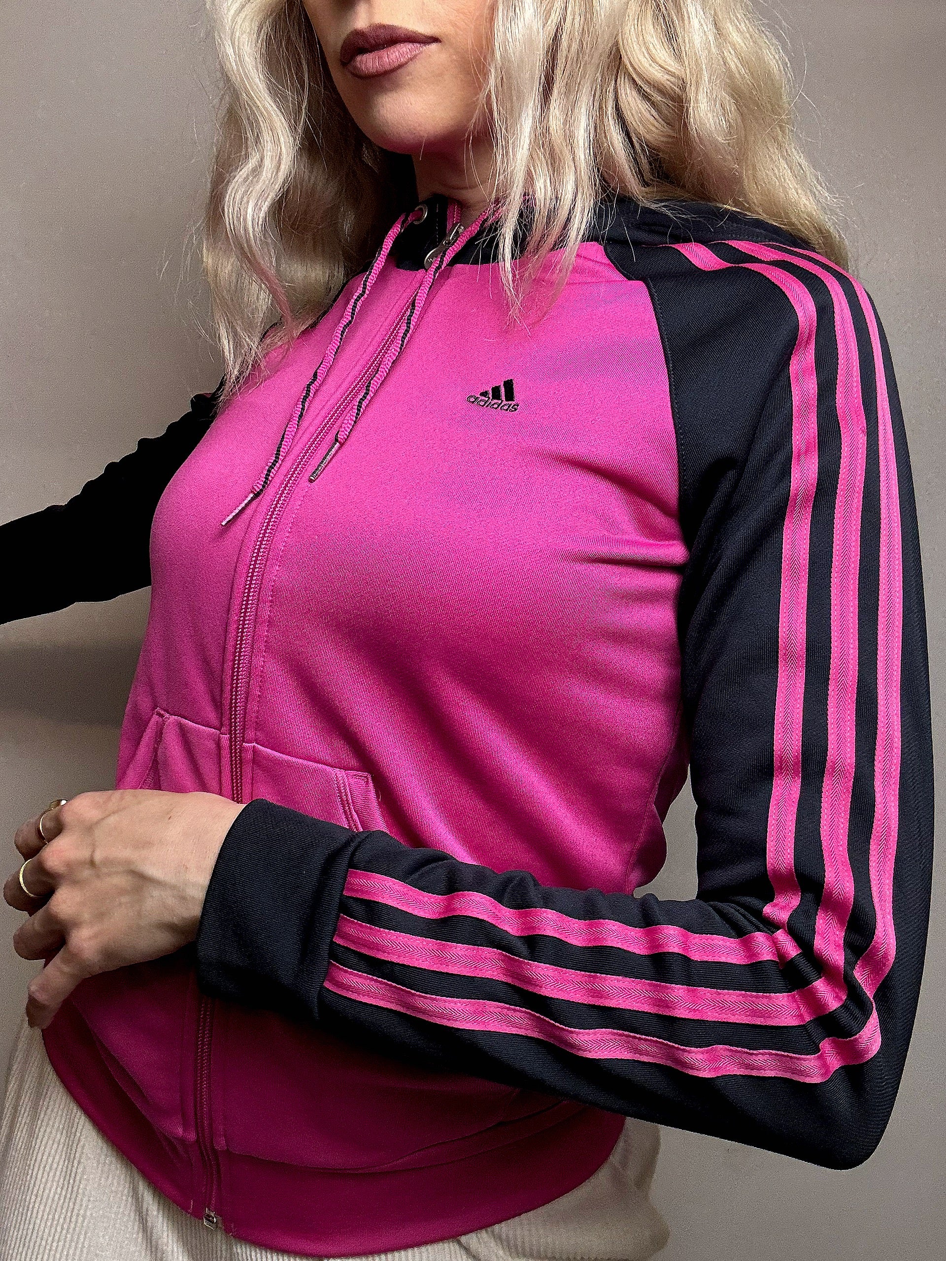 ADIDAS L vintage black sports jacket