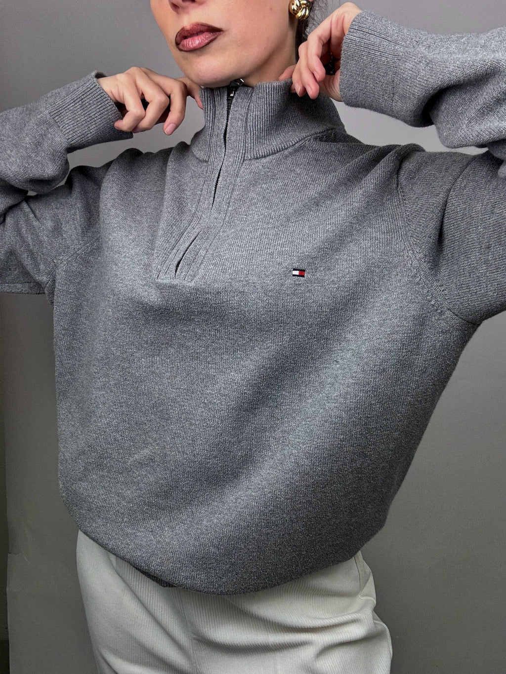 Vintage TOMMY HILFIGER XL gray zip-neck sweater