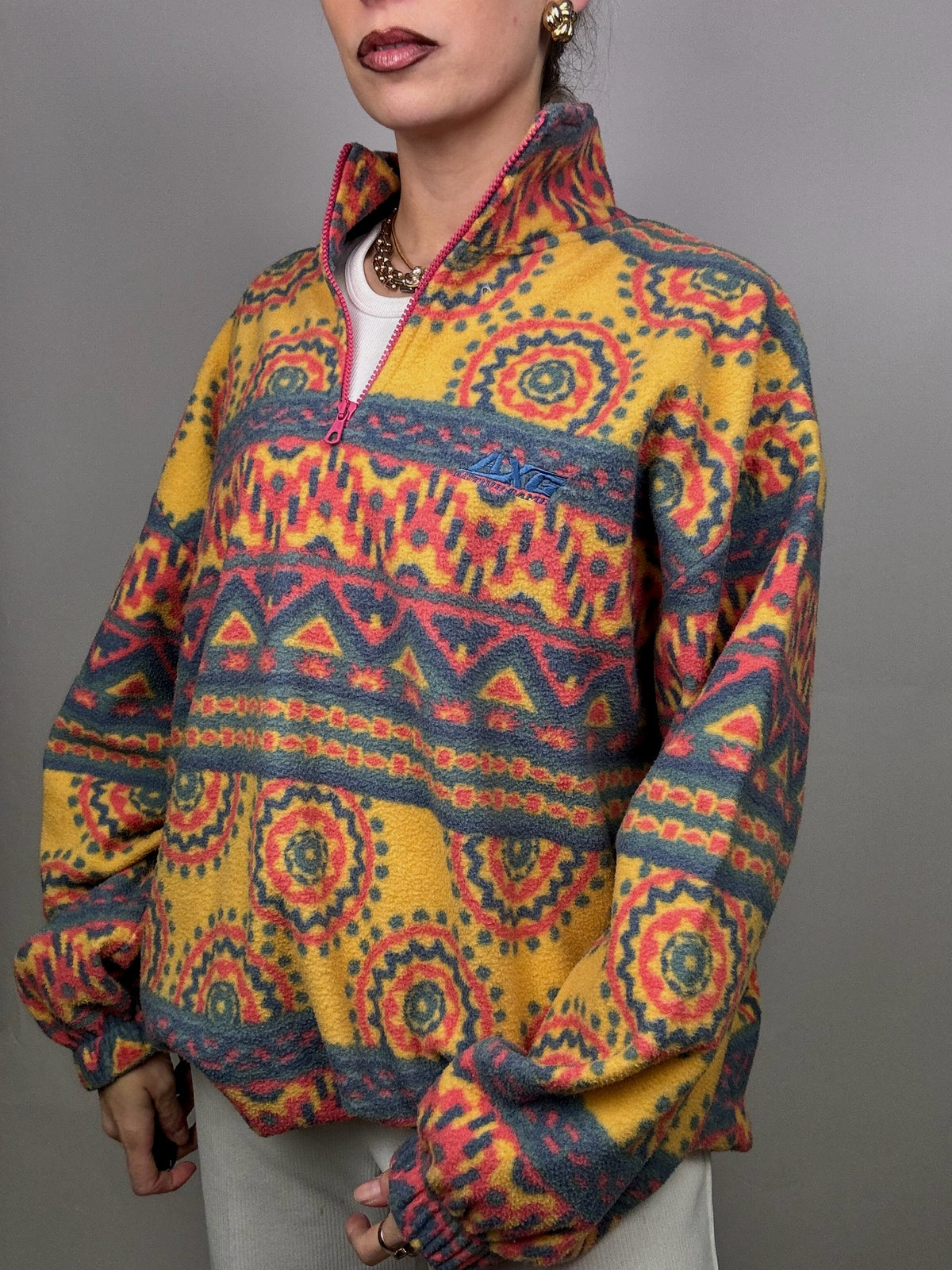 XL vintage multicolor graphic zip-neck fleece