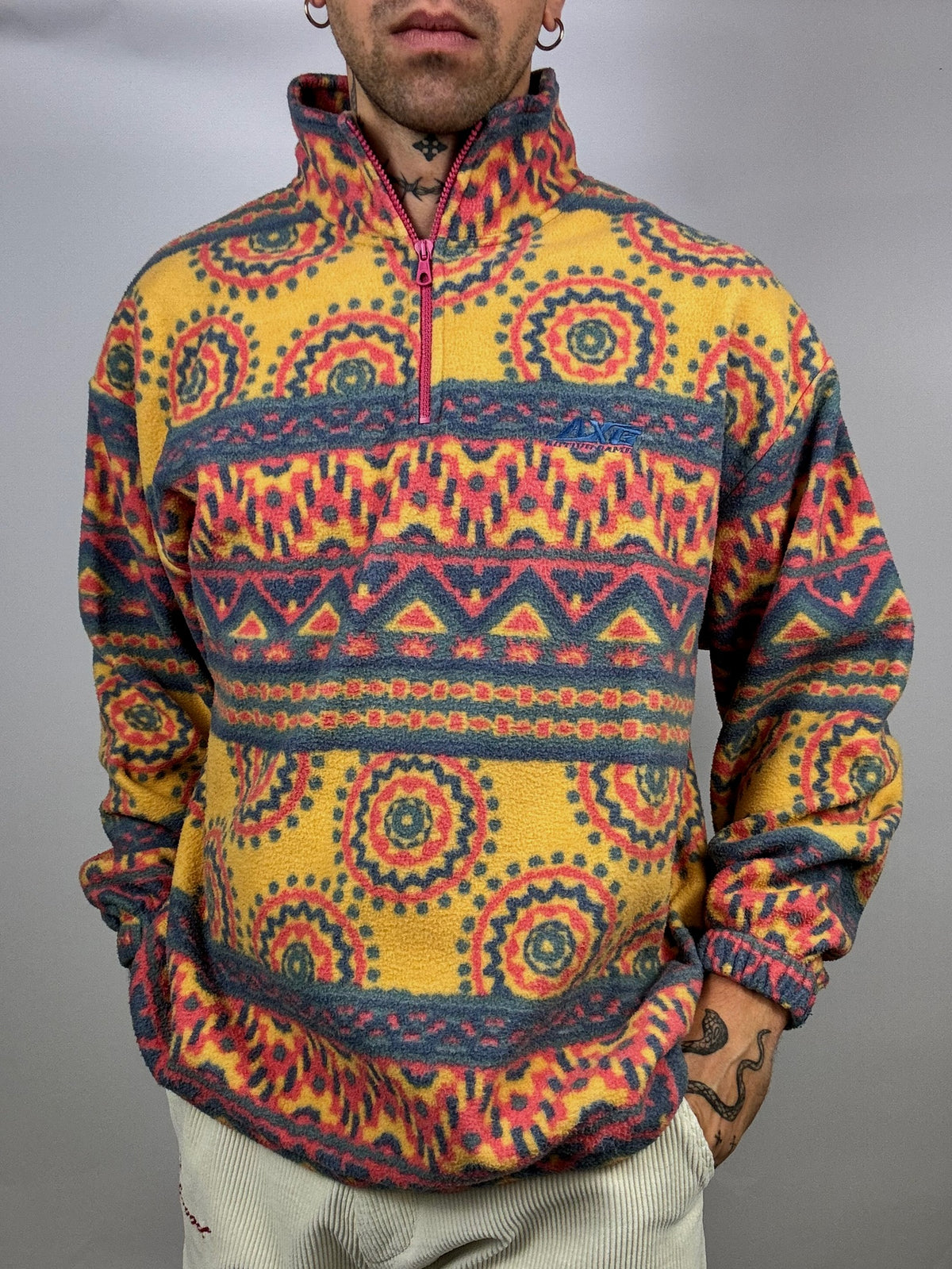 XL vintage multicolor graphic zip-neck fleece