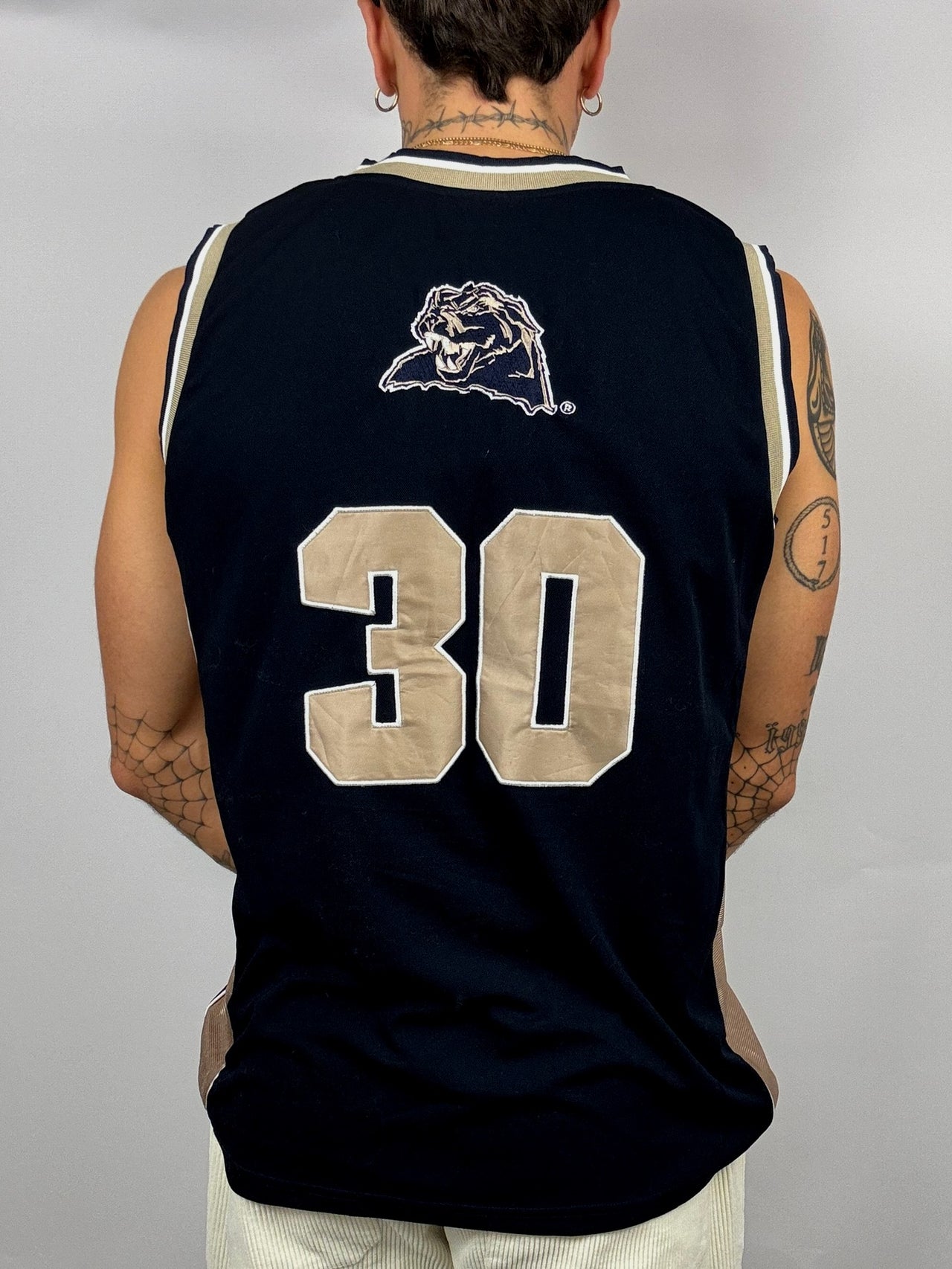 Maillot de basket ball noir CHAMPION XL vintage