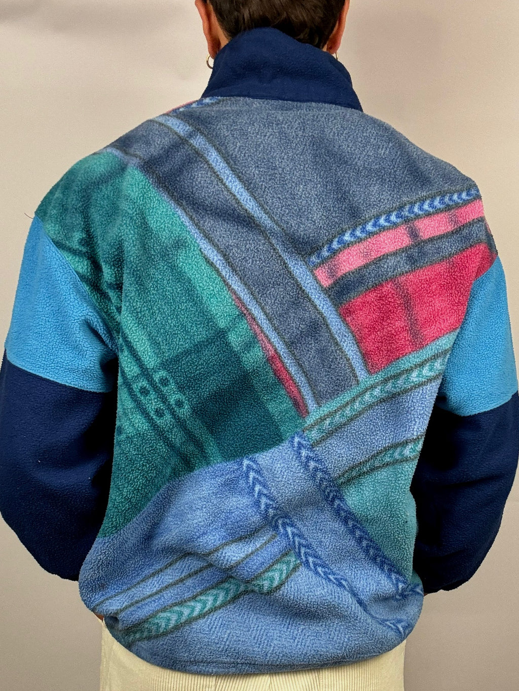 Vintage L Graphic Fleece