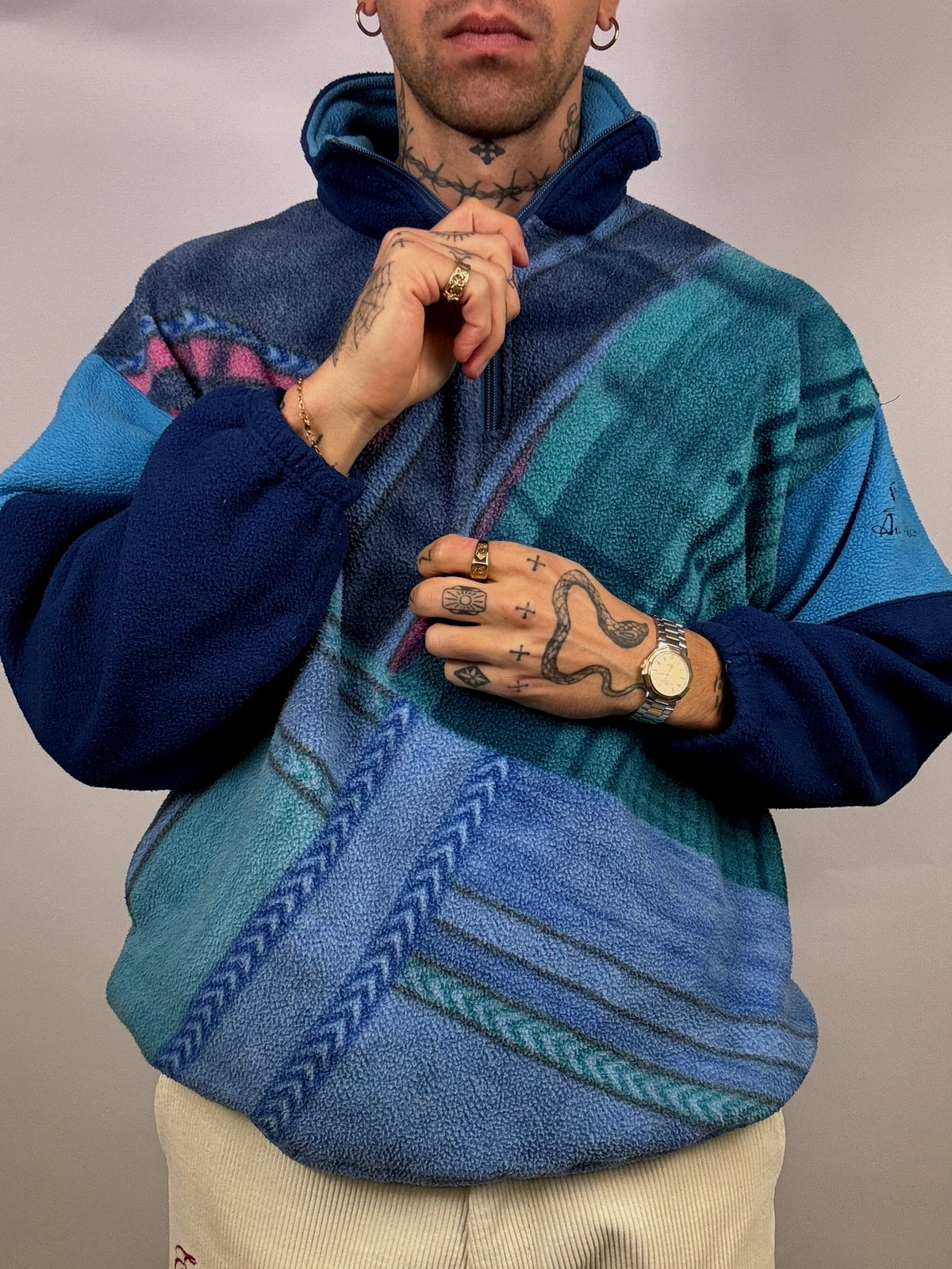 Vintage L Graphic Fleece