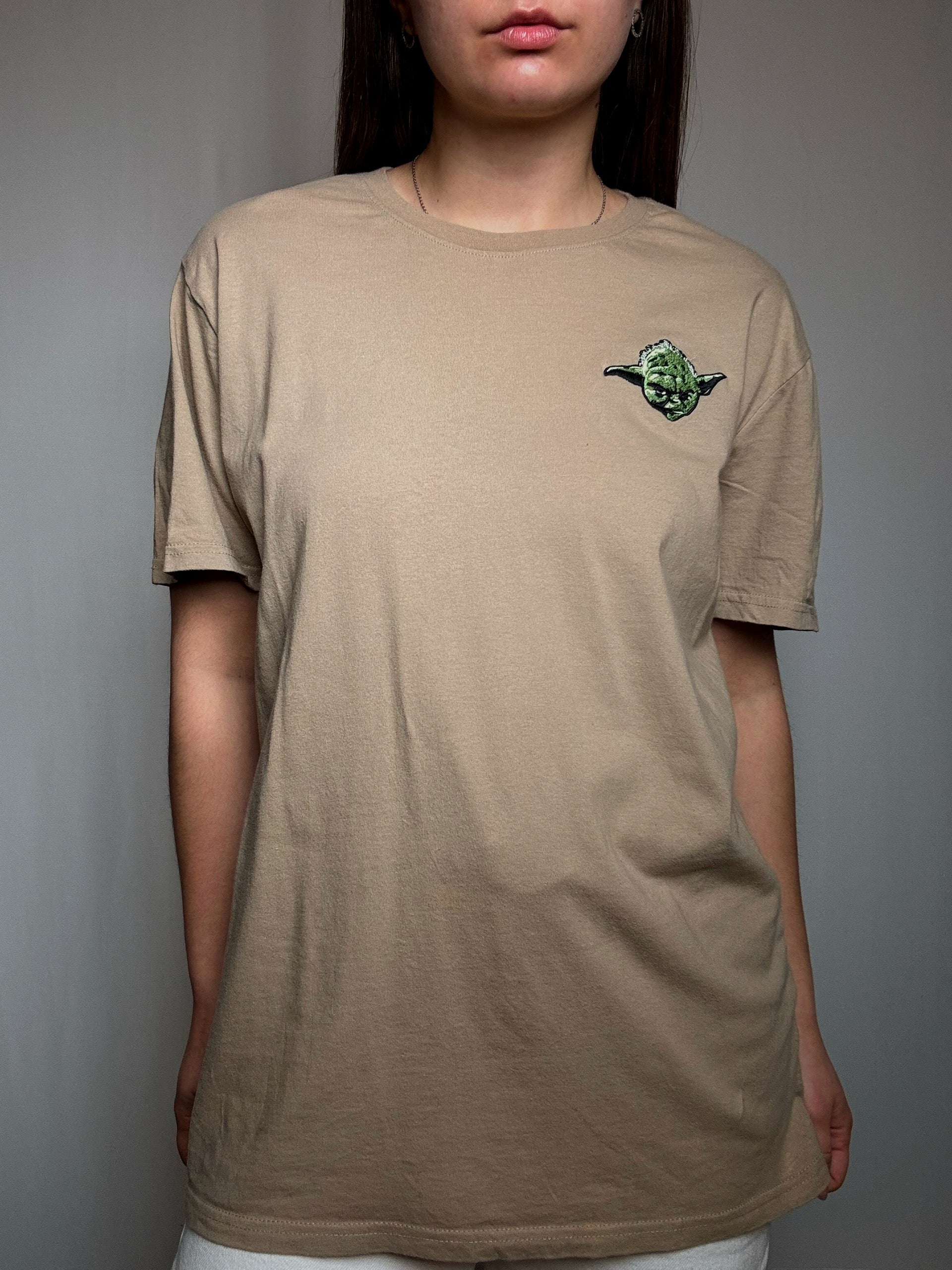 Tshirt beige brodé Yoda M vintage