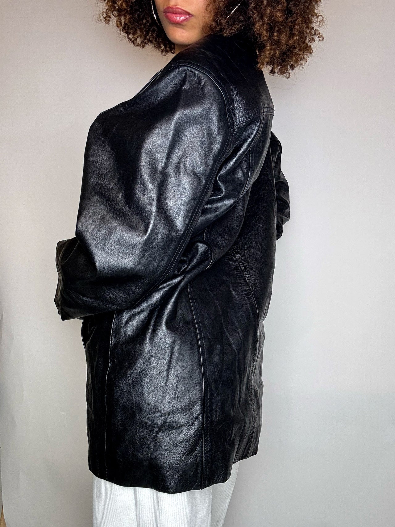 Veste droite en cuir noire M/L vintage