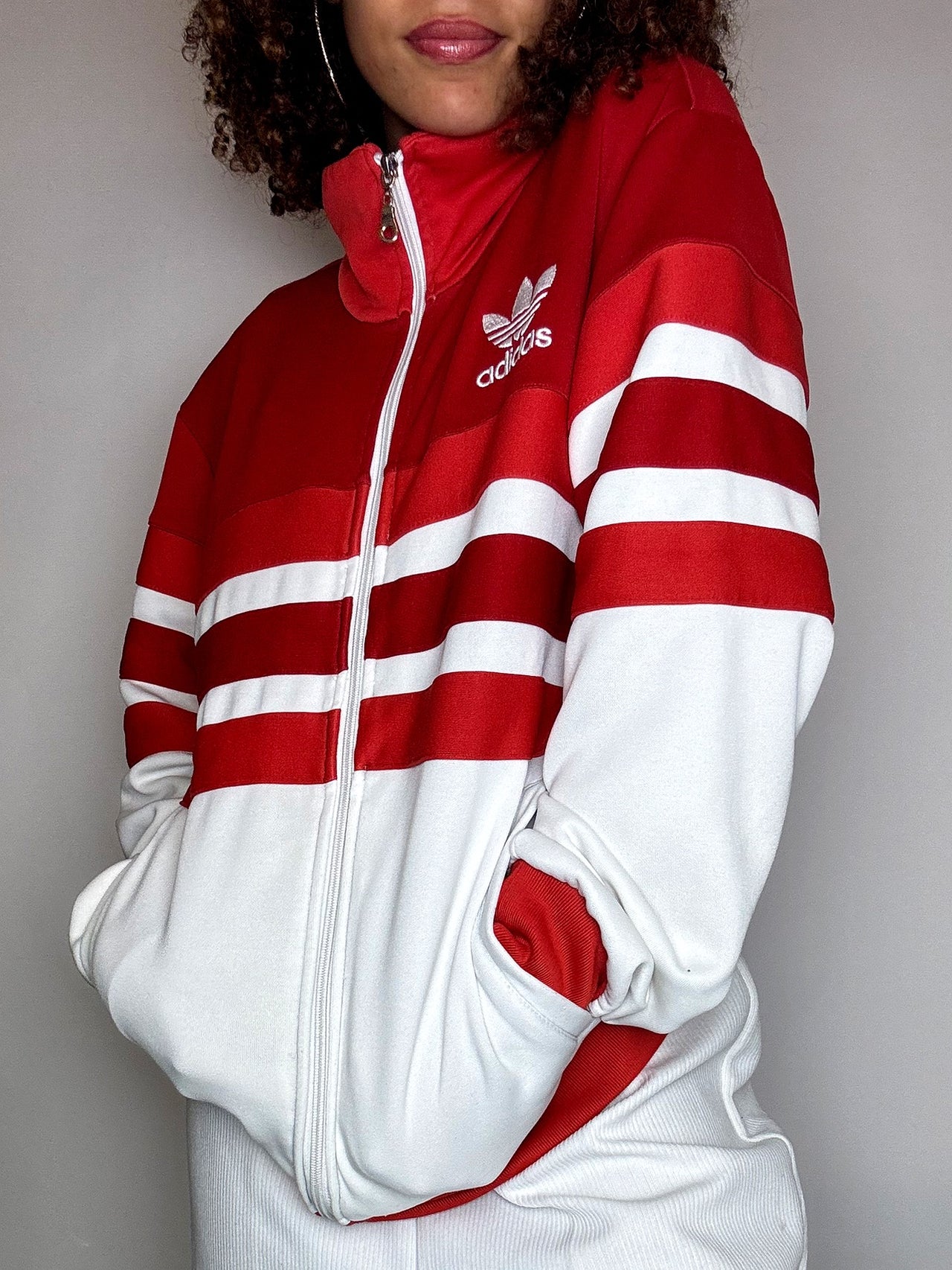 Jacket de sport blanche et rouge ADIDAS M/L vintage