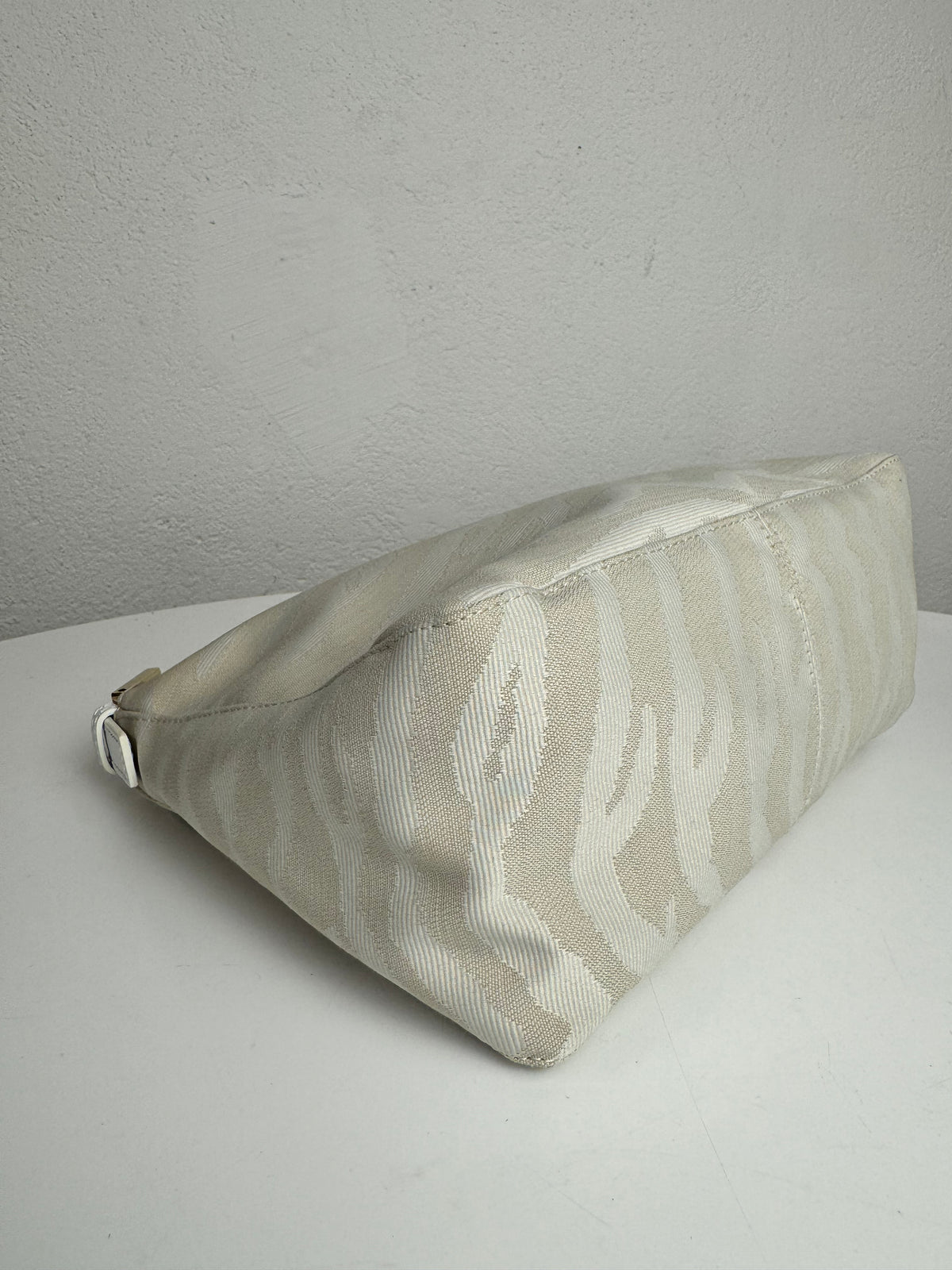 Sac Zucchino Vitello blanc zebré FENDI vintage