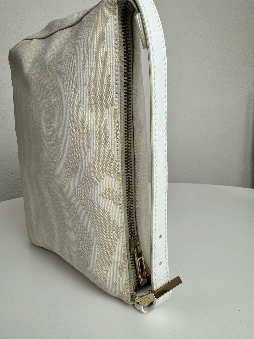 Sac Zucchino Vitello blanc zebré FENDI vintage