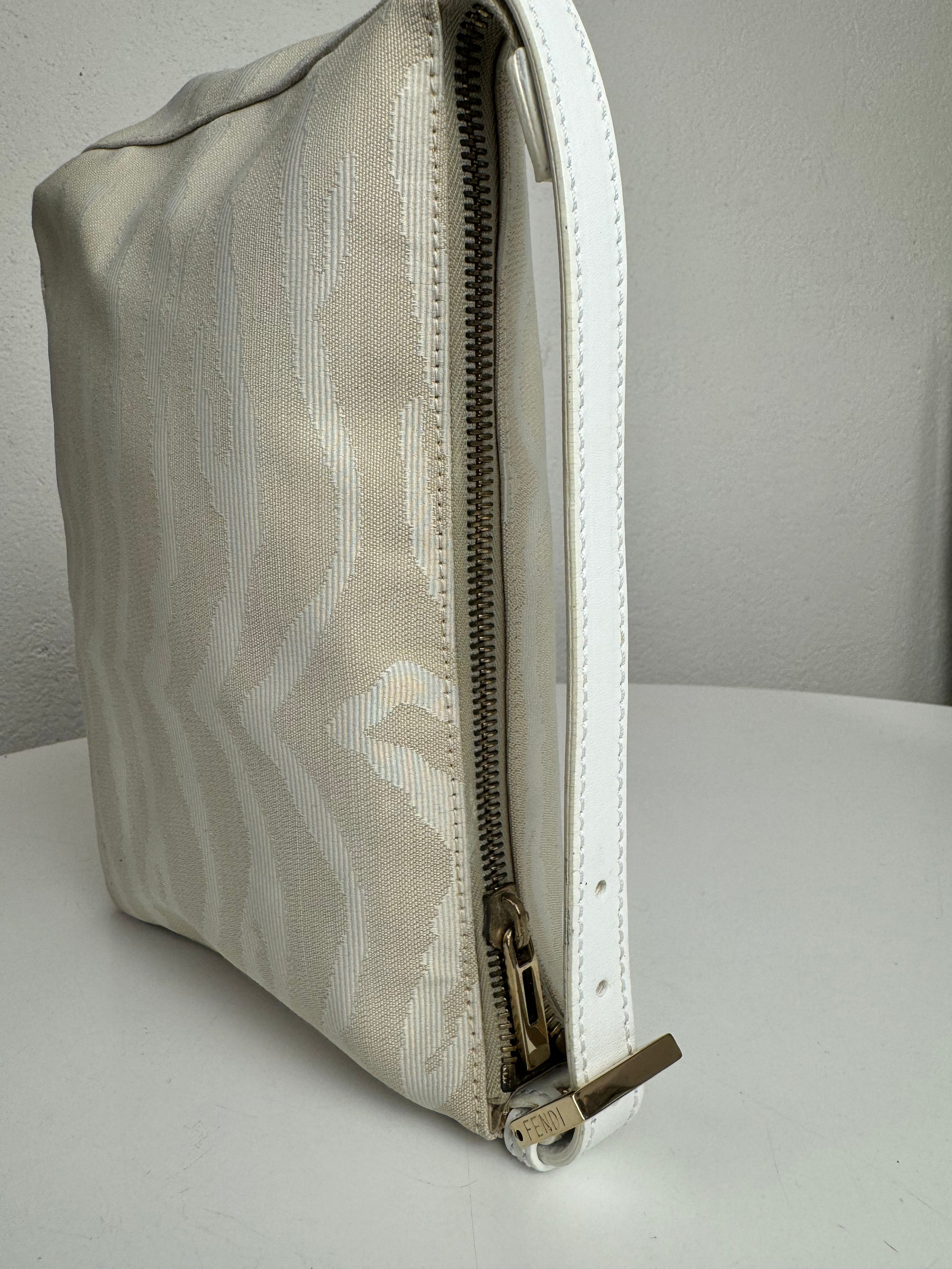 Sac Zucchino Vitello blanc zebré FENDI vintage