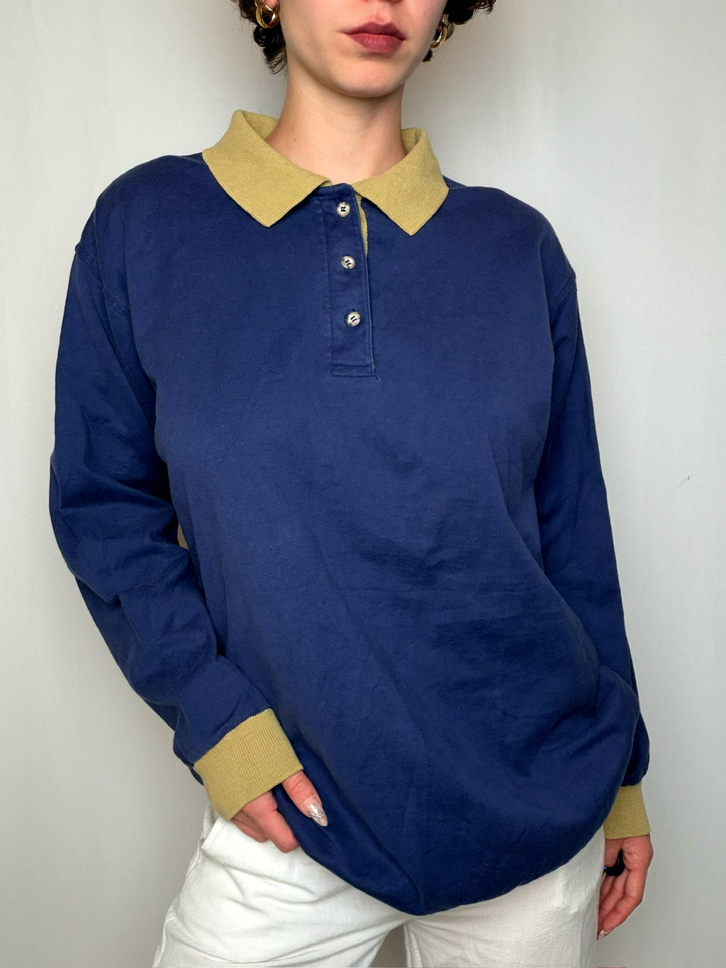 Polo épais bleu col beige manches longues L vintage