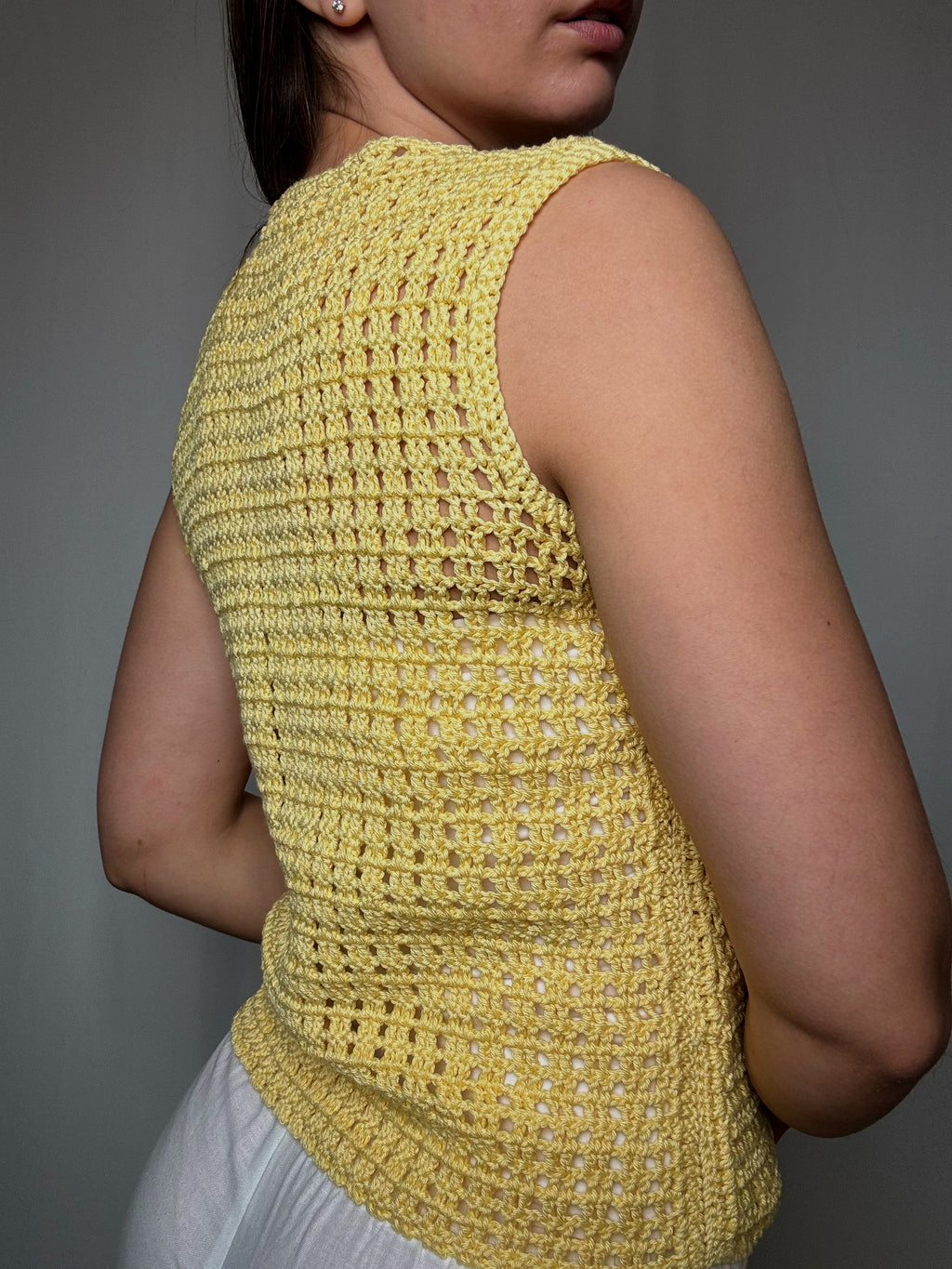 Vintage yellow crocheted top S/M