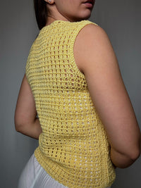 Vintage yellow crocheted top S/M