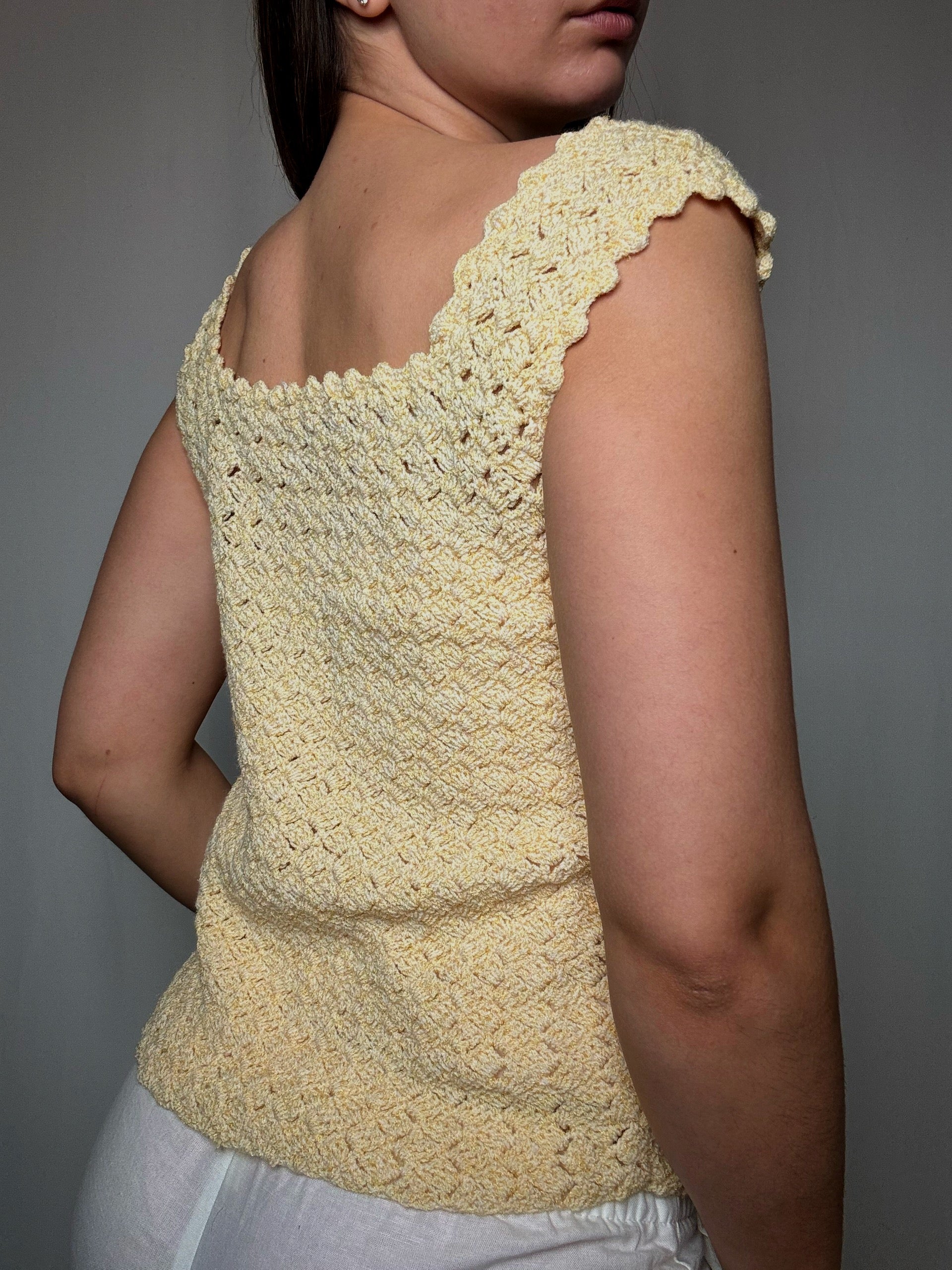 Top tricoté jaune beurre L vintage