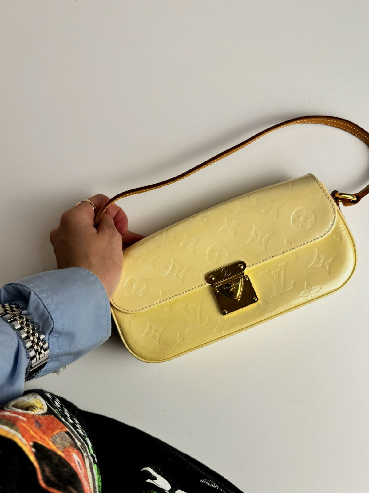 Pochette Malibu LOUIS VUITTON couleur OR vintage