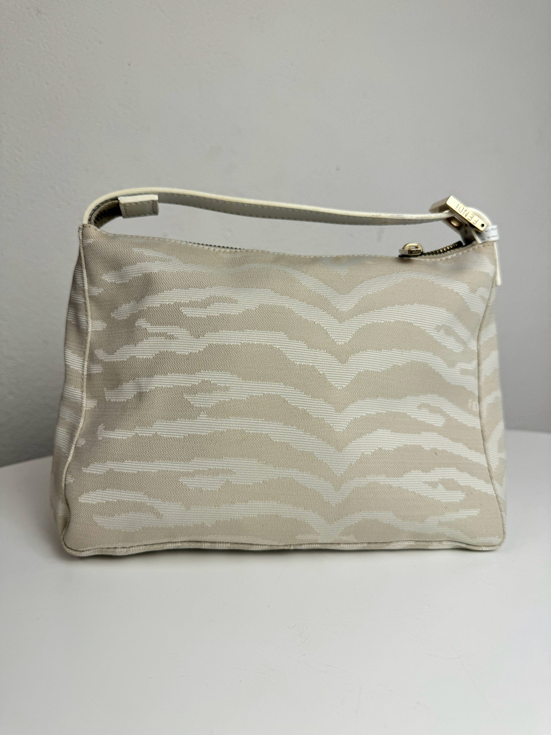Sac Zucchino Vitello blanc zebré FENDI vintage