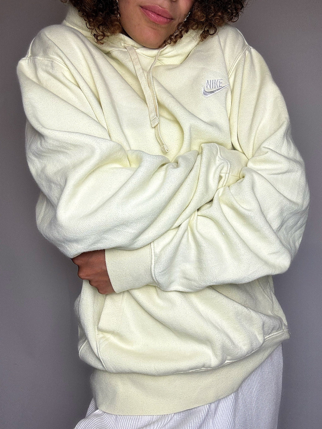 Sweat à capuche jaune NIKE M vintage
