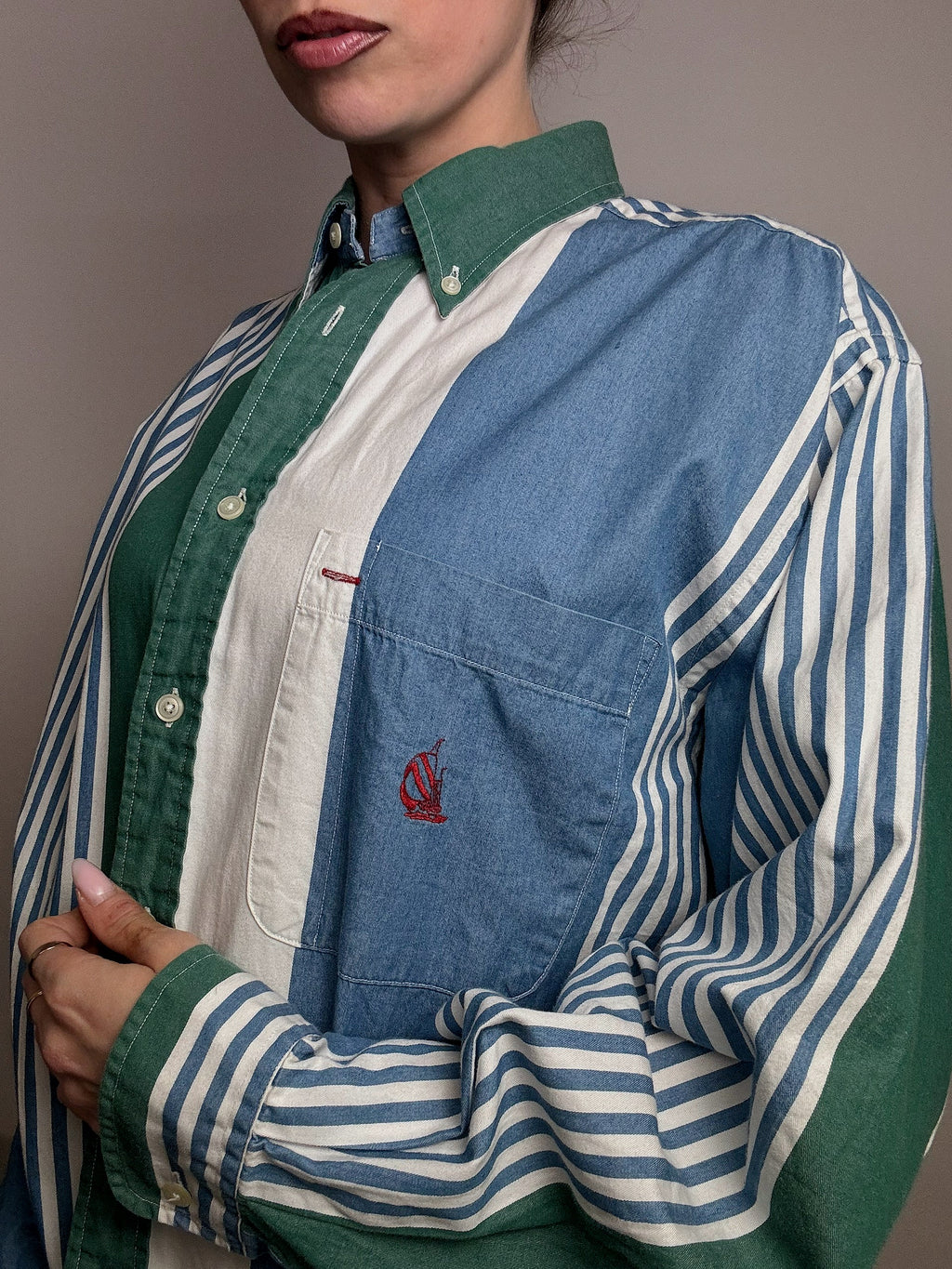 Vintage M Jeans und grün gestreiftes Hemd 