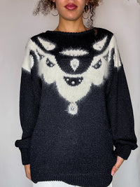 Pull avec détails noir M vintage