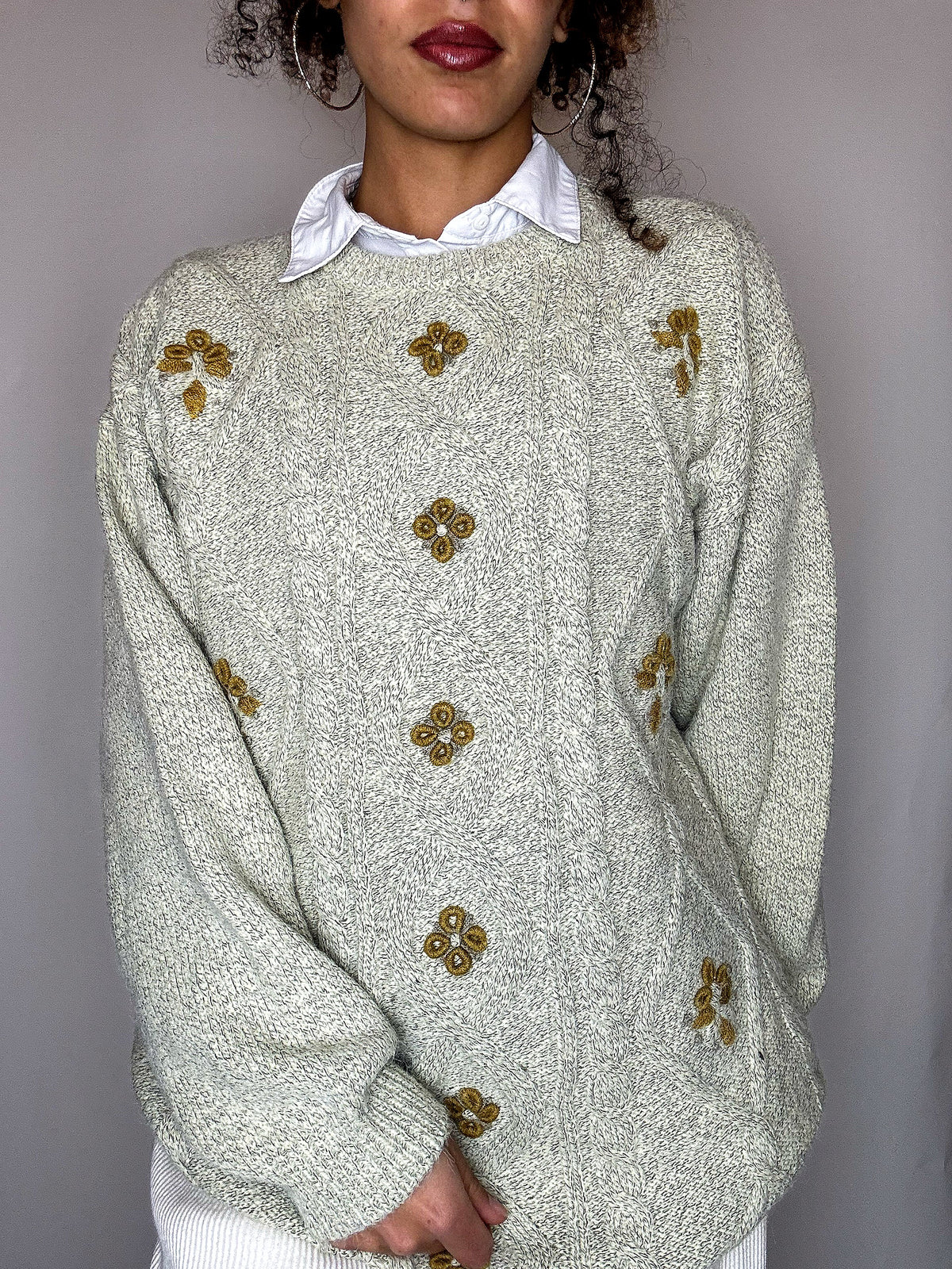 Pull col rond avec détail L vintage