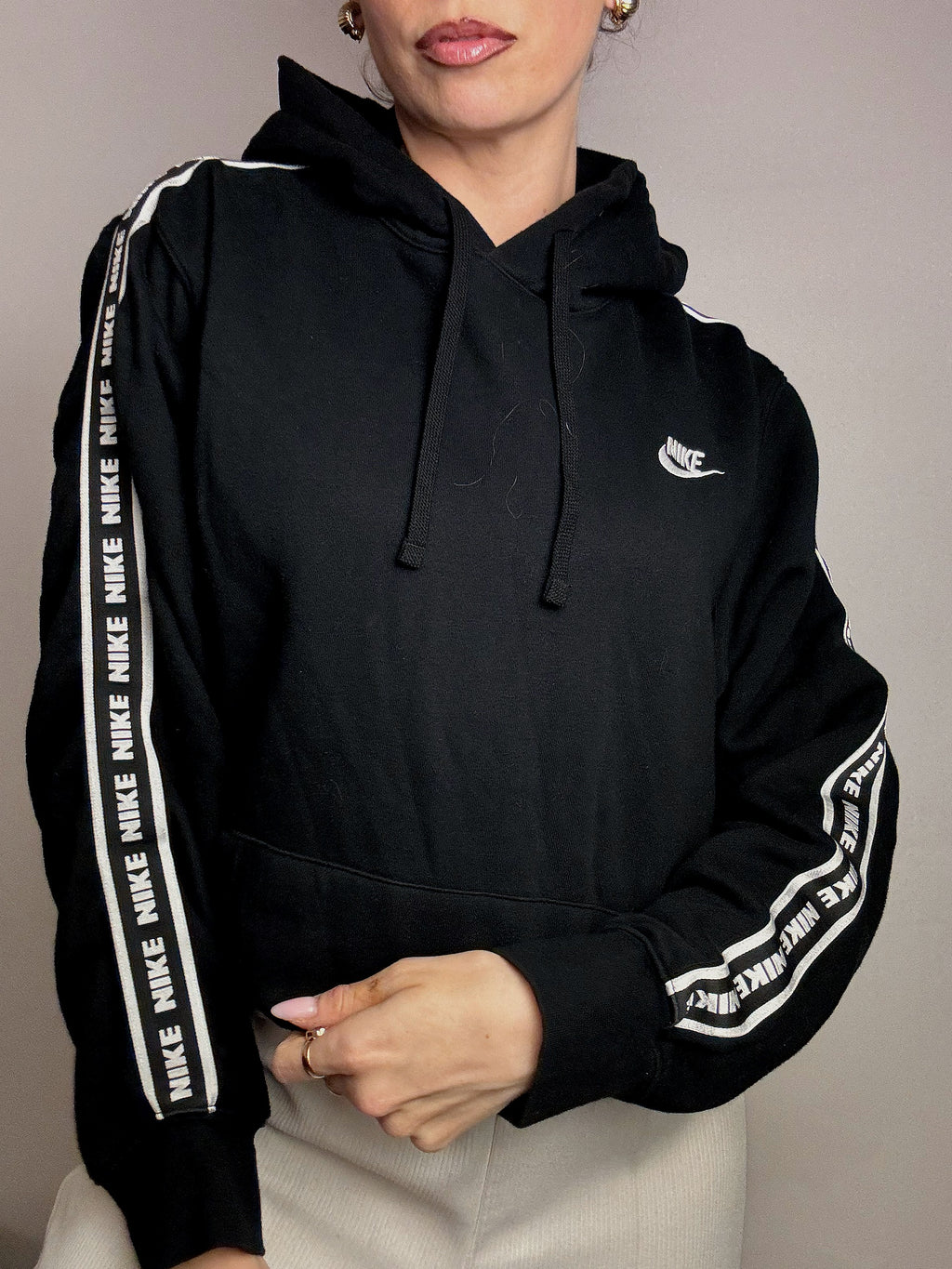 NIKE L Vintage Schwarzer Hoodie