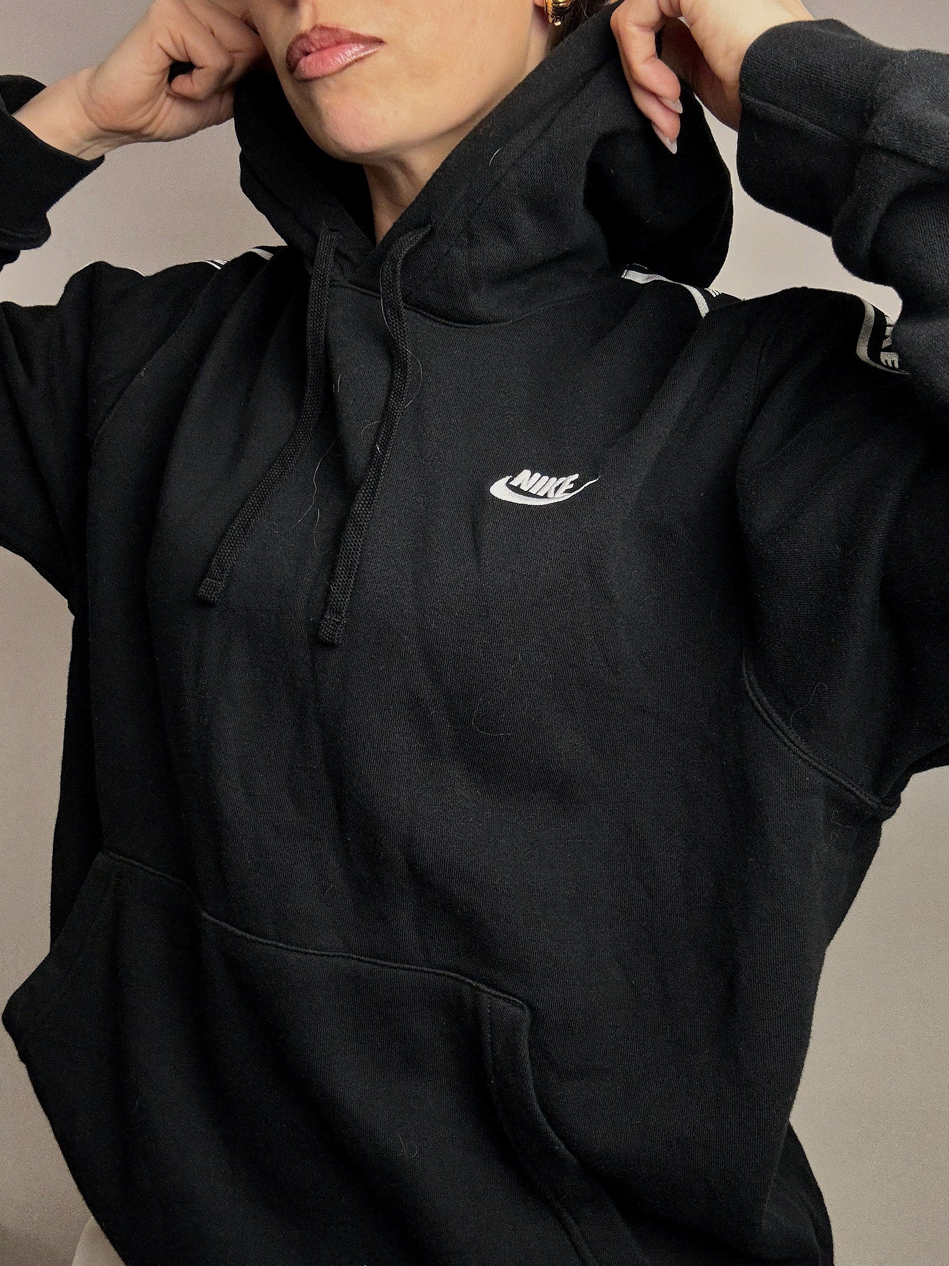 NIKE L Vintage Schwarzer Hoodie