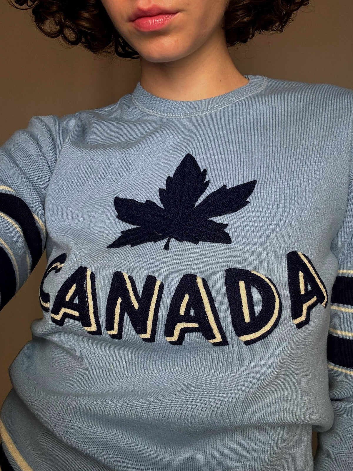 Pull Canada bleu S vintage