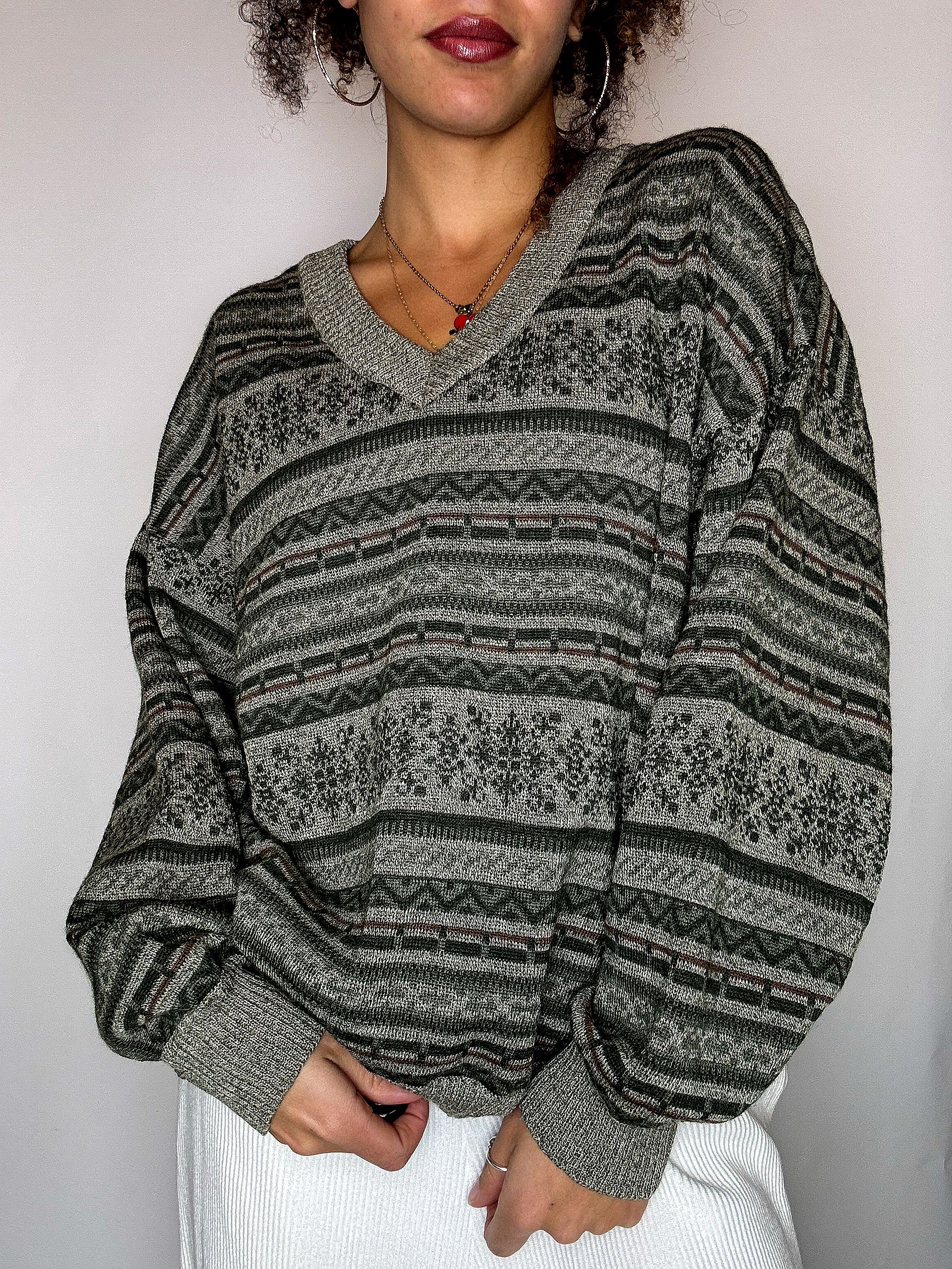 Pull col V graphique kaki clair M vintage