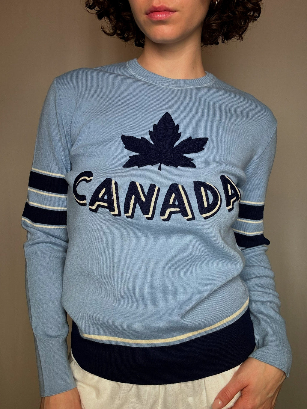 Pull Canada bleu S vintage