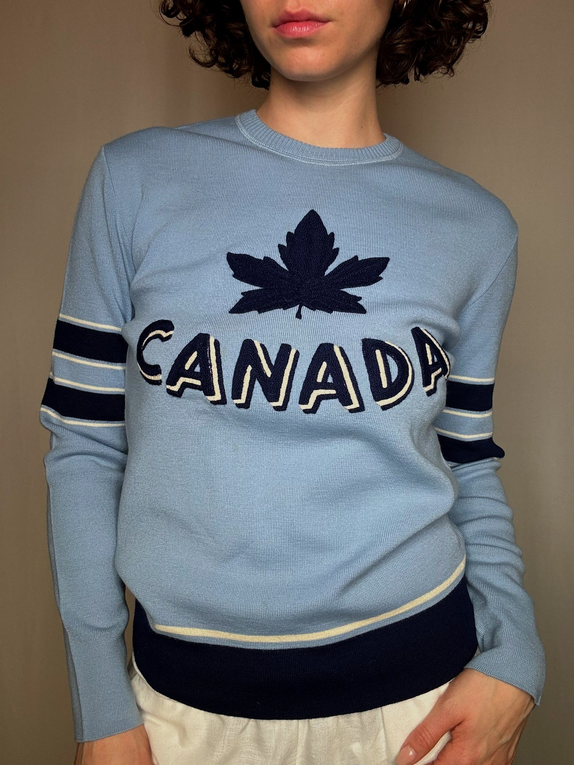 Pull Canada bleu S vintage