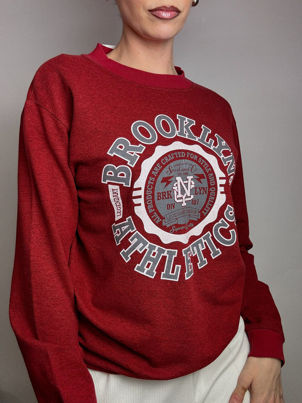 BROOKLYN ATHLETICS M Vintage Rotes Rundhals-Sweatshirt
