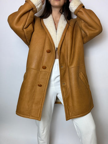 Camel sheepskin coat M 