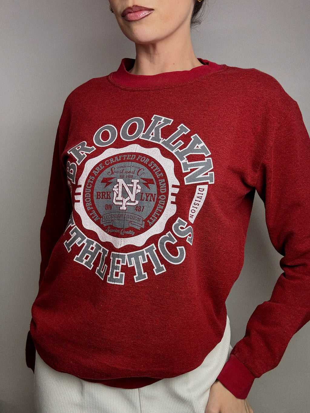 BROOKLYN ATHLETICS M Vintage Rotes Rundhals-Sweatshirt